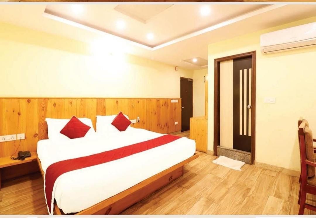 Hotel Royal Orbit Bangalore Exterior photo